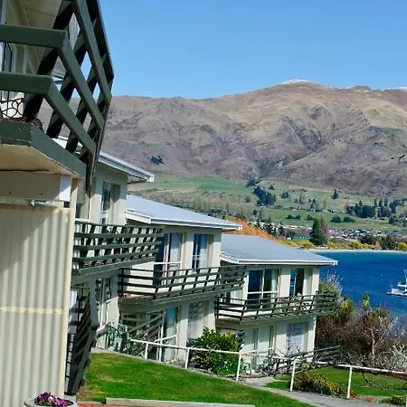 Panorama Court Aparthotel